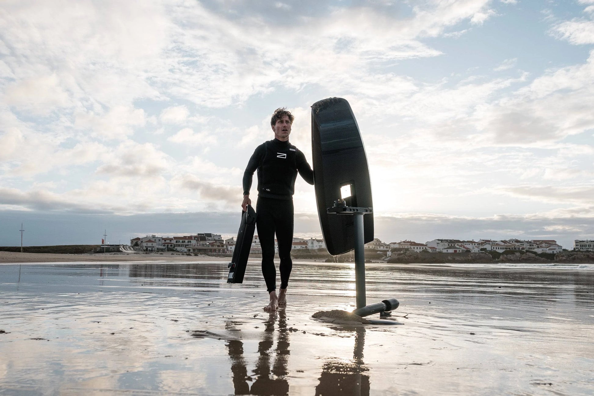 Awake VINGA E-Foil Series: Model 3 and Model S - eBoarders