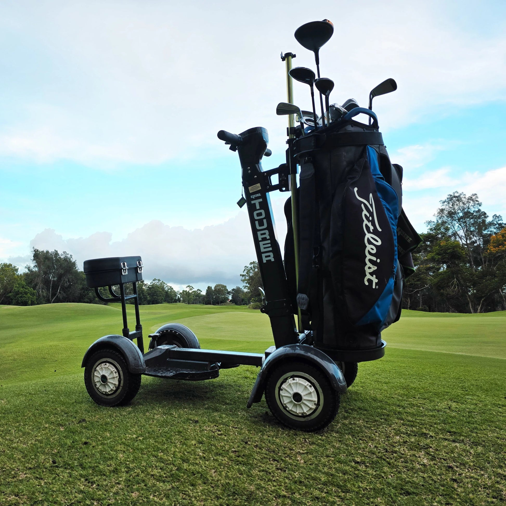 GSC Tourer X by Golf Skate Caddy, 4-wheel electric golf caddy ride with golf bag mount and lean to steer technology. Free shipping at e-boarders.com