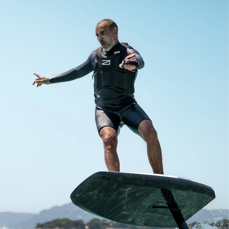e-boarders-eboarders-awake-ravik-vinga-board-bag-kit-wall-mount-custom-battery-charger-powerkey-ravik-vinga-jetboard-efoil-standard-range-extended-range-watersports-water-sports-electric-wakeboard-surfboard-ejetboard-efoil-ewakeboard-epaddleboard-eboard-man-pulling-boardbag