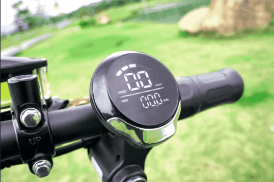 Eahora M6G Electric Golf Caddy LED screen. Free shipping at E-Boarders.com
